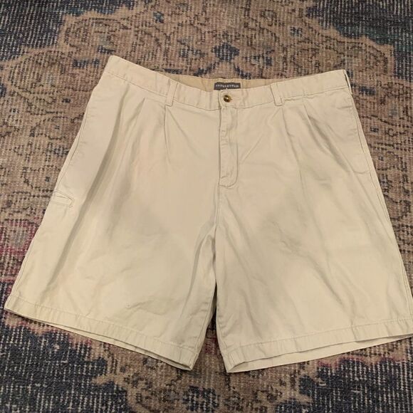 Saddlebred Men's light tan khaki pleated front classic cotton chino shorts 42W - Picture 1 of 4